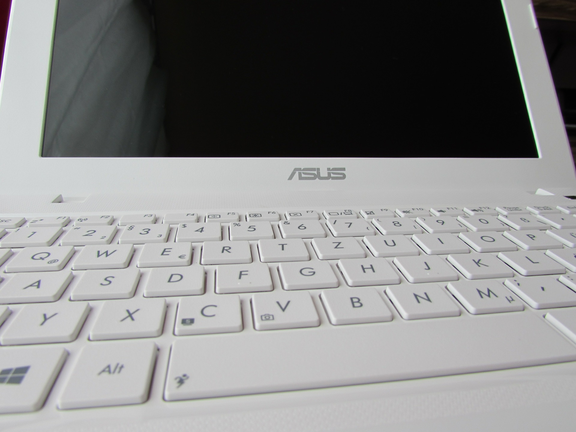 Asus svela una serie di portatili ZenBook e VivoBook sottili e leggeri